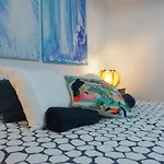 The Portuguese Element פארו
