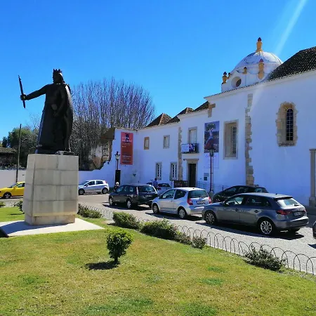 The Portuguese Element * Faro