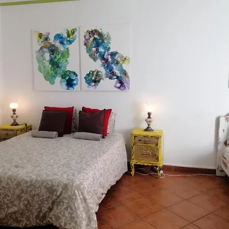 The Portuguese Element Guest house *