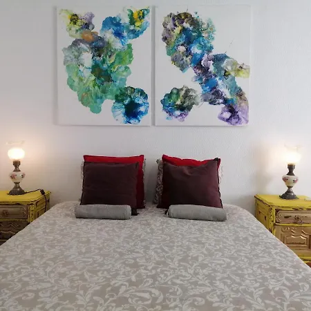 The Portuguese Element Guest house *