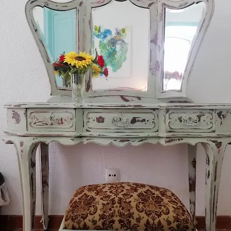 The Portuguese Element * Faro