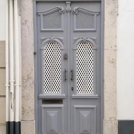 The Portuguese Element Guest house *